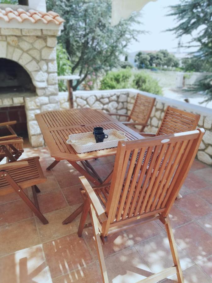 Вилла Lavender House Мандре Экстерьер фото